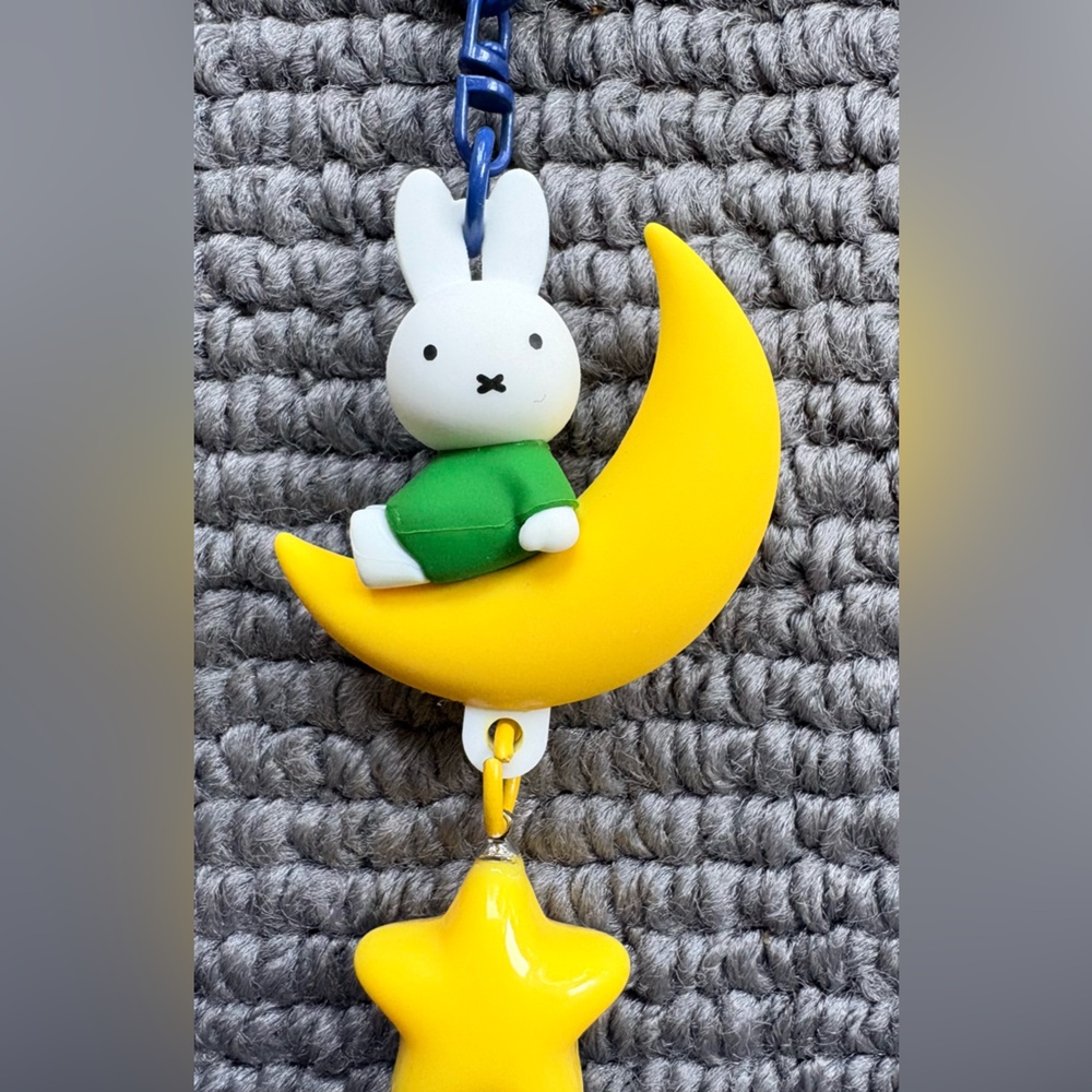 Miffy Keychain - BNWT - Picture 6 of 7
